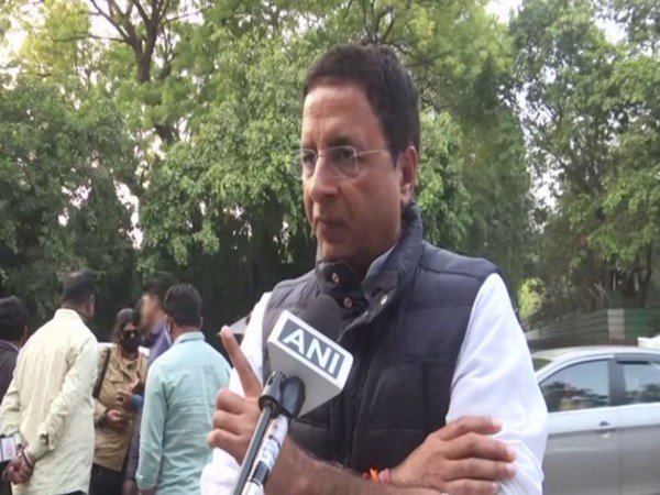 Congress spokesperson Randeep Surjewala (Photo:ANI)