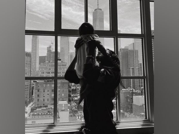 Bella Hadid with Gigi Hadid and Zayn Malik's daughter Khai (Image source: Instagram)