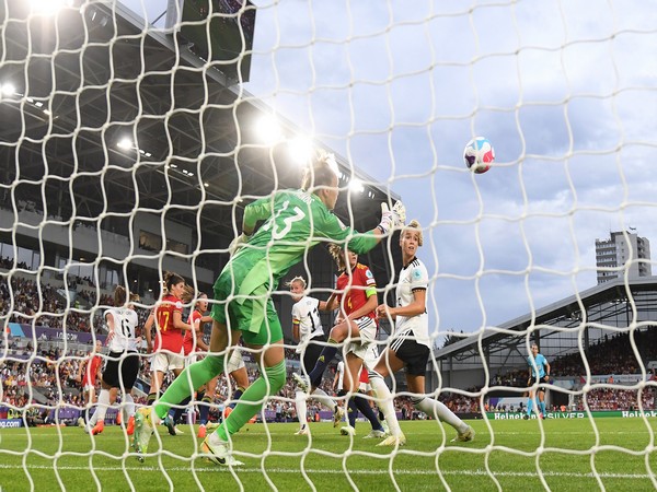 Germany and Spain in action. (Photo- Women's Euro 2022 Twitter)