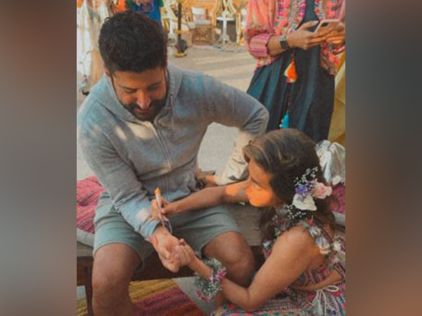 Farhan Akhtar, Shibani Dandekar (Image source: Instagram)