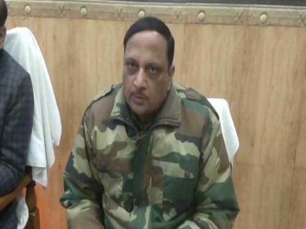  Ghaziabad DM Ajay Shankar Pandey speaks to media on Saturday [Photo/ANI]