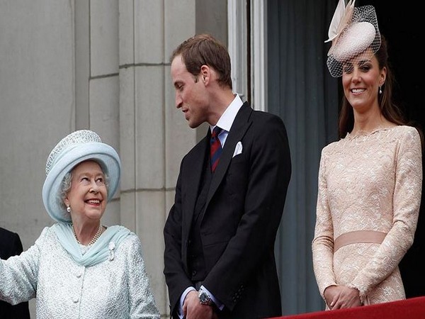Queen Elizabeth, Prince William, Kate Middleton (Image source: Instagram)