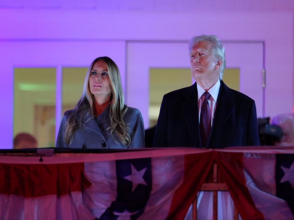 US President-elect Donald Trump, Melania and son Barron arrive at Dulles International Airport in Virginia (Image/Reuters)