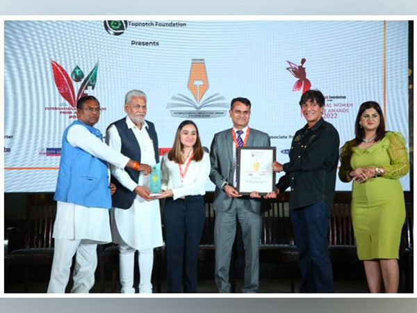 'Future Choice Club' felicitated with excellent service of the year 2022 award 