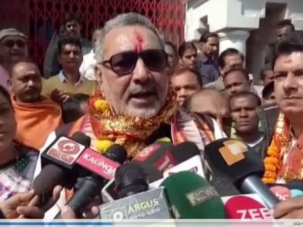 Union Minister Giriraj Singh speaking to media in Sambalpur, Odisha on Saturday. (Photo/ANI)