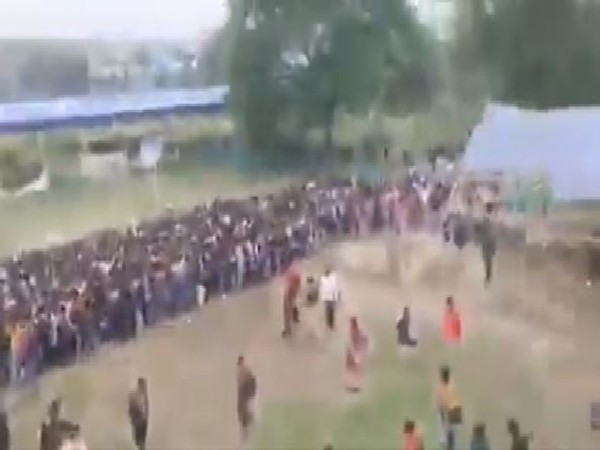 West Bengal Police allegedly baton-charge on youth (Photo/ANI)