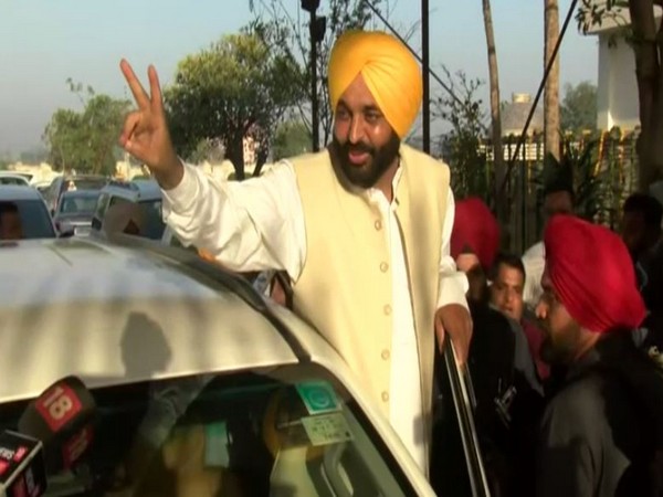 AAP leader Bhagwant Mann leaves for New Delhi (Photo/ANI) 