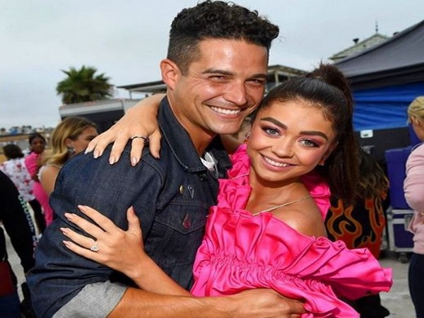 Sarah Hyland and Wells Adams, Image Courtesy: Instagram