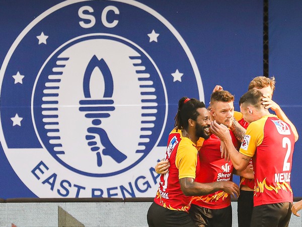 SC East Bengal players celebrating after netting a goal (Photo/ ISL)