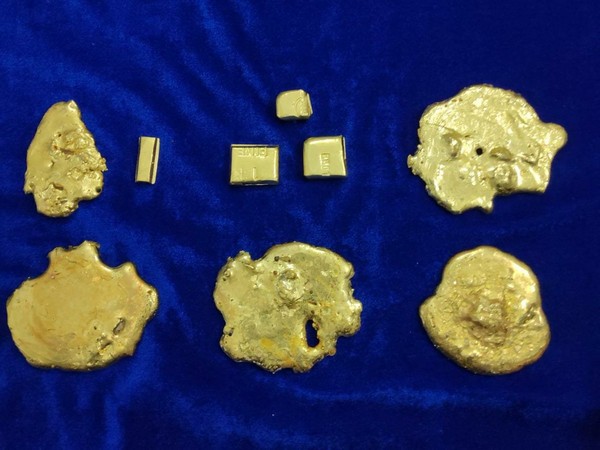 Around 2.5 kg gold seized by Customs at Chennai airport on Tuesday. (Photo/ANI)