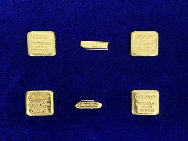 Chennai Air Customs seizes 758 gms gold from passengers arriving from Dubai (Photo/ANI)