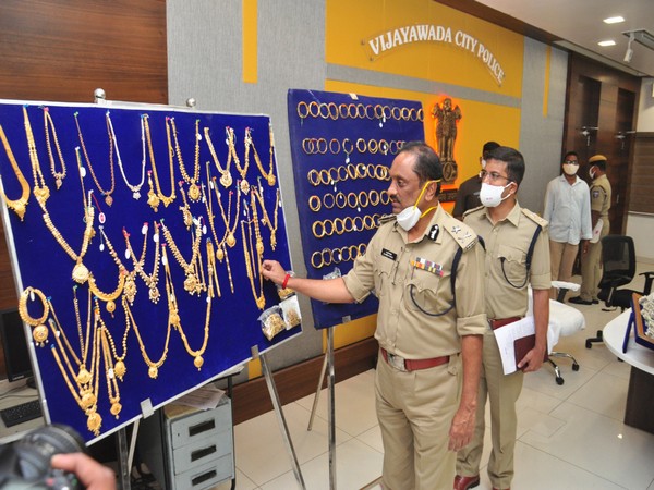 Police showing the gold recovered during a press conference. (Photo/ANI)