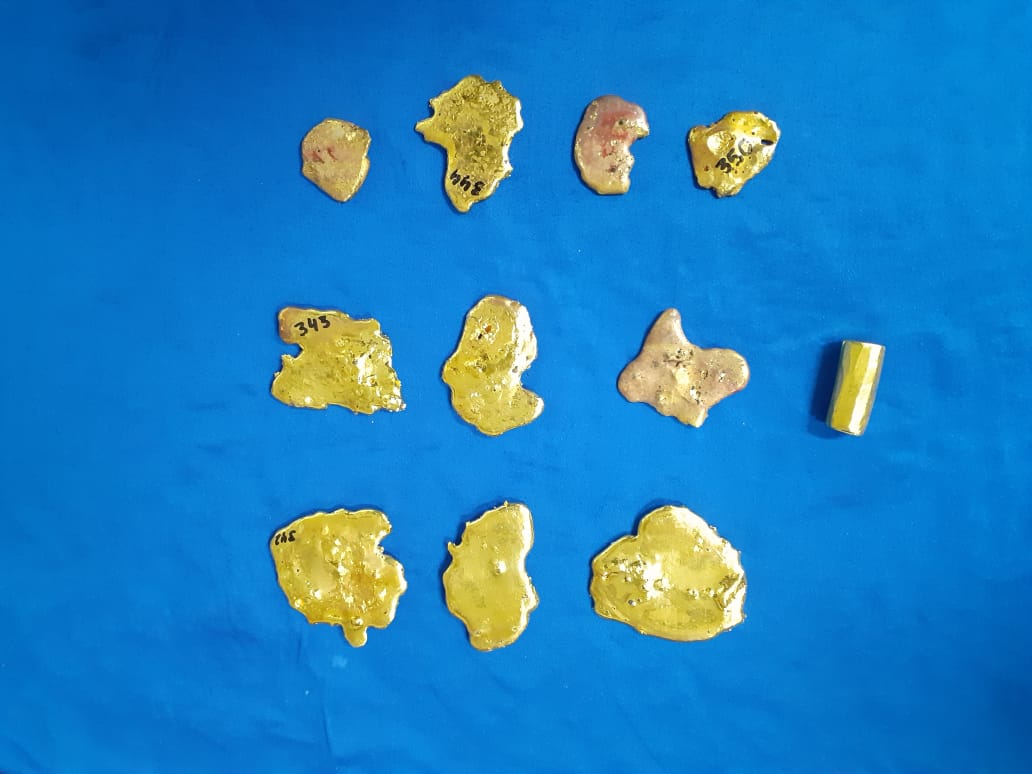 Passengers had concealed gold in rubbery materials in their rectum.