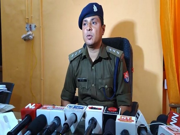Sumit Shukla, Circle Officer, Cantonment area, speaking to reporters in Gorakhpur on Wednesday. Photo/ANI