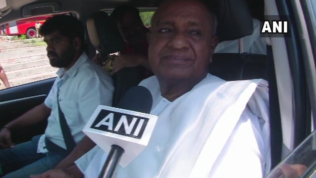 Former Prime Minister HD Deve Gowda talking to ANI in Shimoga on Sunday 