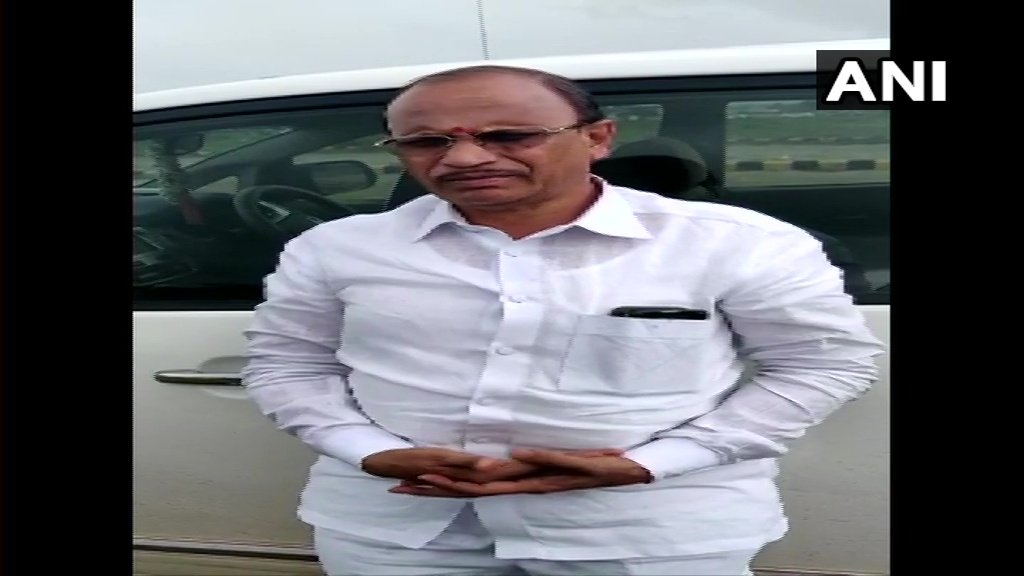 Pratap Gowda Patil talking to ANI at Bengaluru on Sunday 