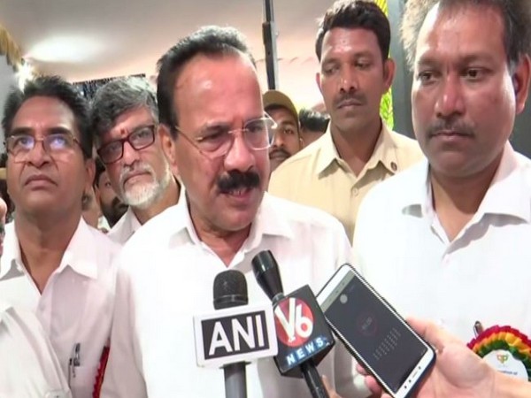 Minister for Chemicals and Fertilizers, DV Sadananda Gowda speaking to ANI on Thursday. Photo/ANI