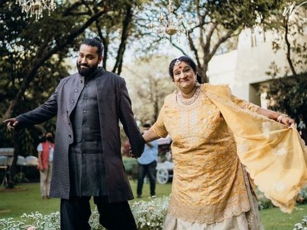 Actor Seema Pahwa with son Mayank (Image source; Instagram)