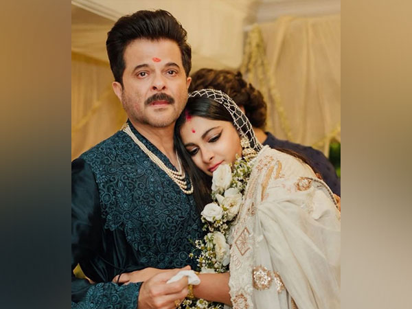 Anil Kapoor, Rhea Kapoor (Image source: Instagram)