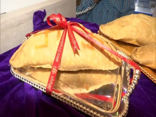 Bahubali Gujiya is priced at Rs 1200 per piece. (Photo/ANI)
