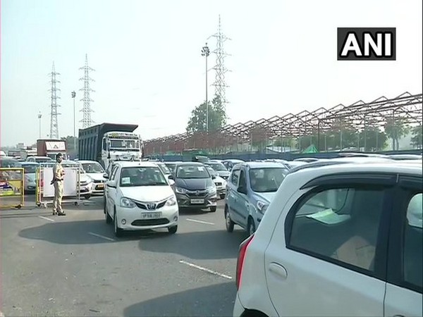 Traffic congestion was seen at the Delhi-Gurugram border today. [Photo/ANI]