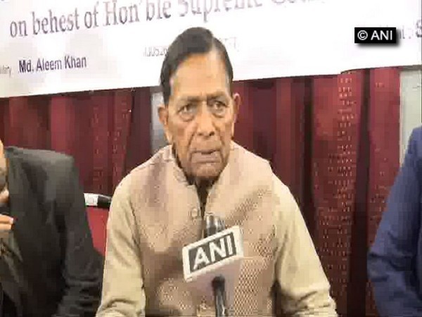 Haji Mehbooba speaking to ANI in Lucknow. 