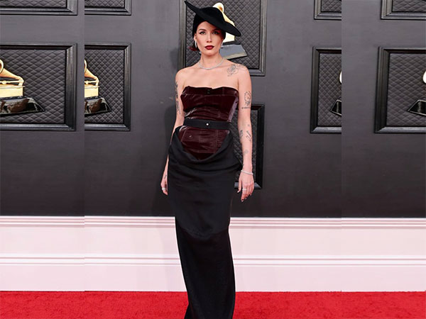 Halsey (Image Source: Instagram)