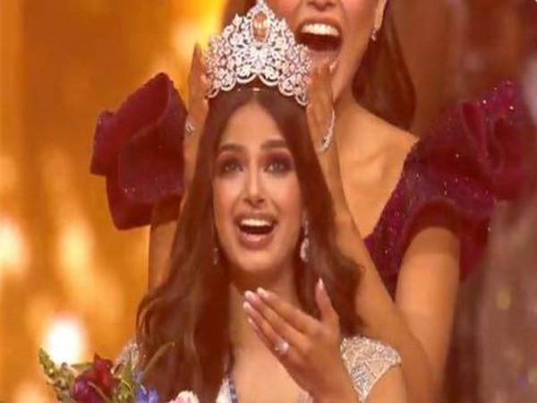 Harnaaz Sandhu crowned as Miss Universe 2021 (Image source: Twitter)