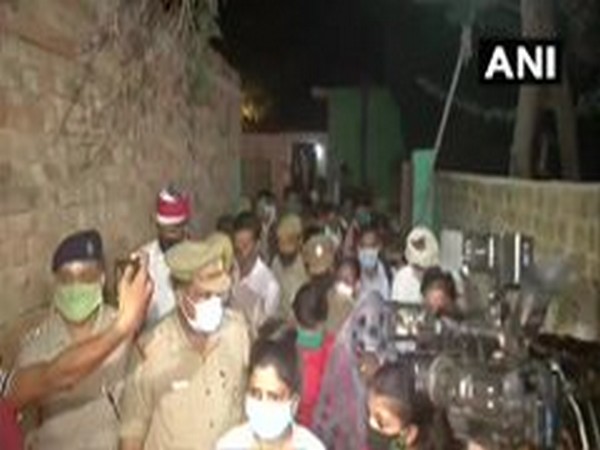 A visual of the family members of victim in Hathras leaving for Lucknow  