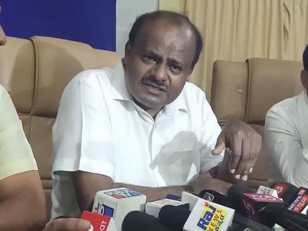 Former Karnataka Chief Minister HD Kumaraswamy speaking to media in Belthangady town in Dakshina Kannada on Sunday. Photo/ANI