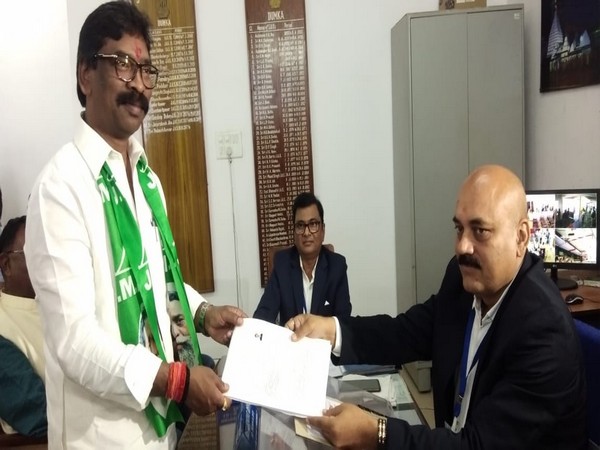 JMM working president Hemant Soren submitting his nomination papers in Dumka on Friday. Photo/ANI