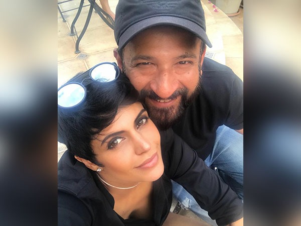 Mandira Bedi and her late husband Raj Kaushal (Image source: Instagram)