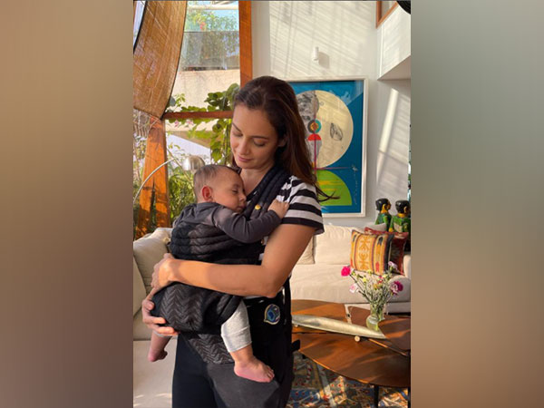 Dia Mirza with her son (Image source: Instagram)