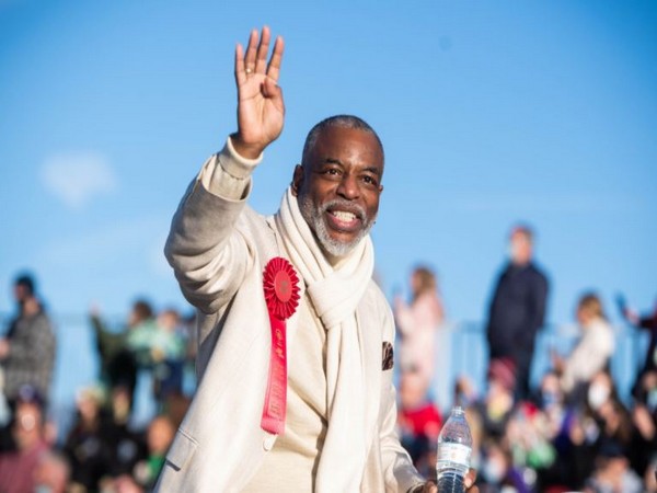 LeVar Burton (Image source: Twitter)