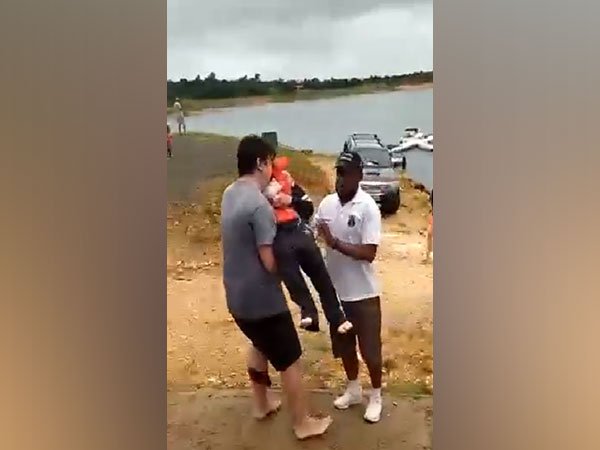 A cliff wall collapsed on Furnas Lake in Brazil killing at least six people and injuring 32. (Image credit: Twitter/@jairbolsonaro)