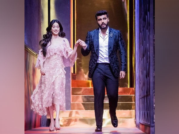 Celebrity brother-sister duo Arjun Kapoor and Janhvi Kapoor (Image Source: Instagram)