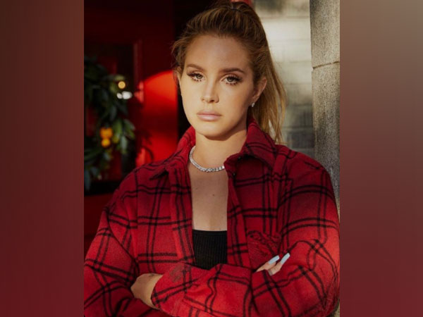 Lana Del Rey (Image Source: Instagram)