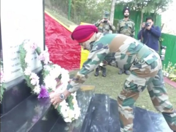 GP Singh, GOC 19 Division, Baramulla, lays wreath at the memorial during the Infantry Day celebrations on Sunday. Photo/ANI