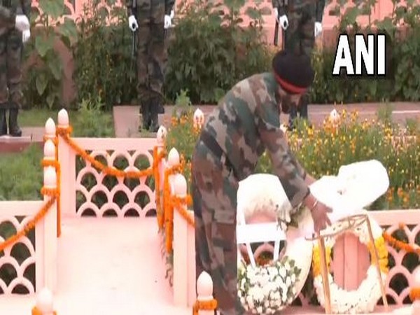 Wreath laying ceremony being held at Kargil War Memorial in Drass  (Photo/ANI)