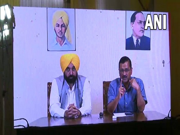 Delhi Chief Minister Arvind Kejriwal along with Punjab Chief Minister Bhagwant Mann in Himachal Pradesh (Photo/ANI)