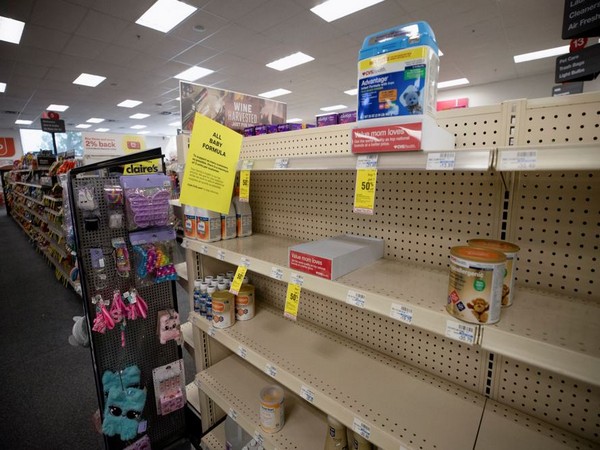 Representative image of empty shelves in US supermarket (Photo credit: Reuters)
