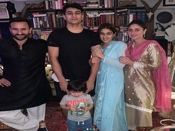 Sara Ali Khan, Saif Ali Khan, Kareena Kapoor, Ibrahim and Taimur (Image courtesy: Instagram)