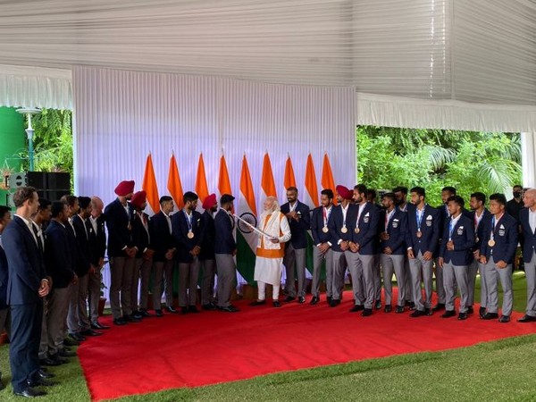 Indian Men's Hockey Team with PM Modi. (File image)
