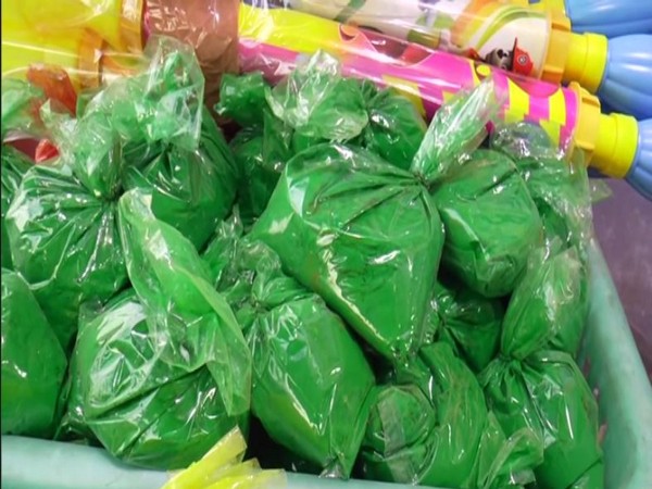Holi colours in the markets of Ludhiana city (Photo/ANI)