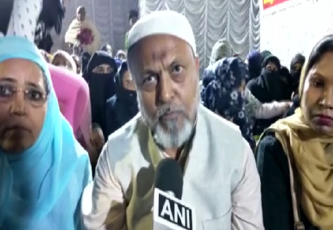 A protester speaking to ANI at Howrah, West Bengal.