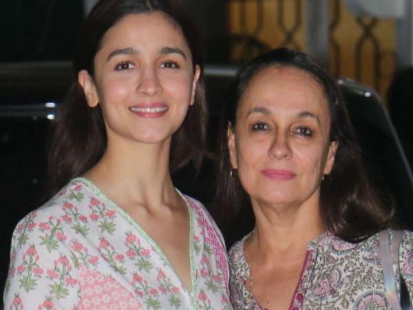 Alia Bhatt, Soni Razdan (Image source: Instagram)