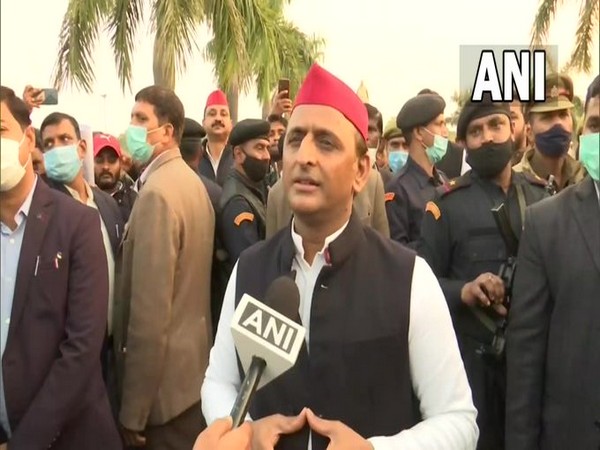 Samajwadi Party chief Akhilesh Yadav (file photo)
