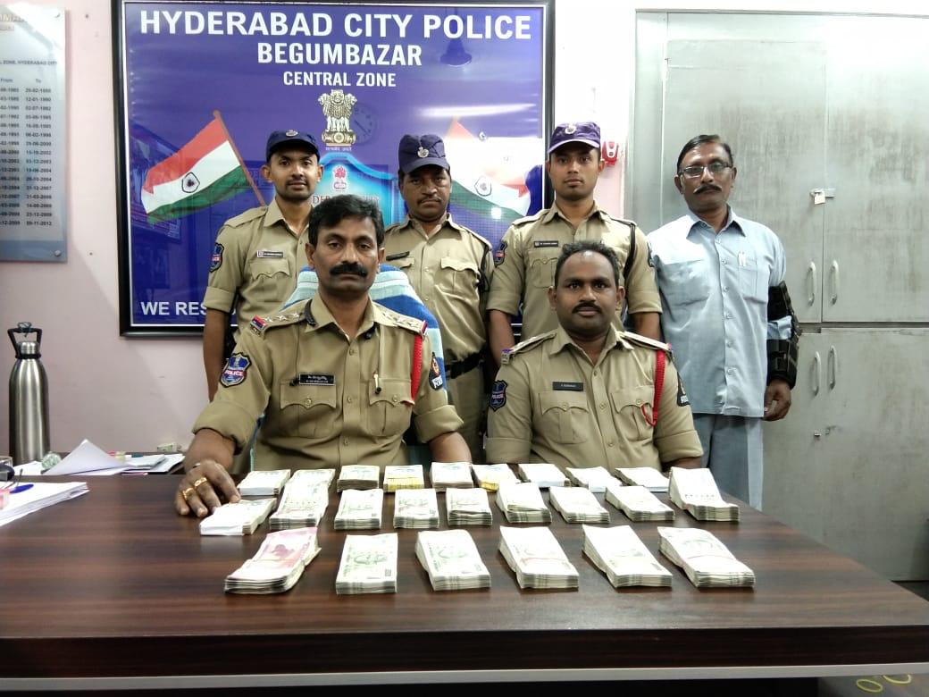 Hyderabad police seizes cash