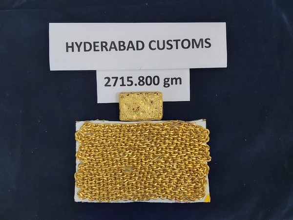 Gold valuables seized at Hyderabad airport (Photo/ANI)