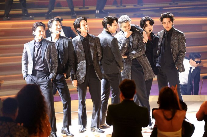 BTS (Image Source: Twitter)